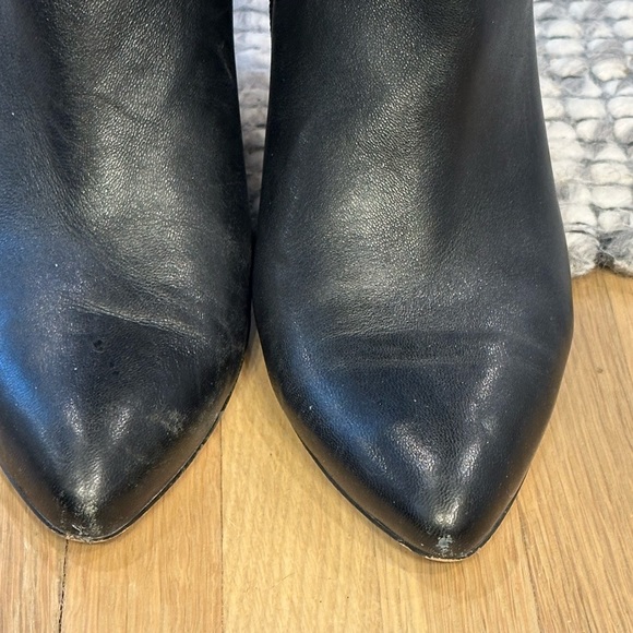 Enzo Angiolini black leather bootie with wood block heel size 8 - Picture 6 of 8